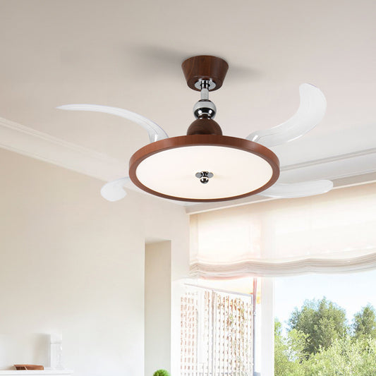 A medieval-style invisible fan lamp with strong wind force, silent operation, suitable for living room, dining room, bedroom, and other spaces. It integrates the functions of a ceiling fan and a lamp.